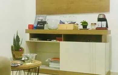 Imagem: O apartamento possui 2 Dormitórios, 1 Banheiro, 1 Vaga na garagem