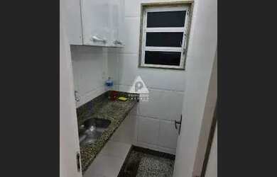 Imagem 3: Apartamento com Sala, Quarto, Banheiro e Cozinha em Copacabana