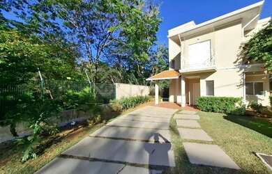 Imagem: A casa em condomínio possui 3 Dormitórios, 3 Banheiros, 3