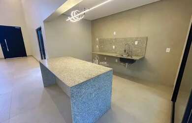 Imagem 7: Lindo Sobrado com 4 suítes plenas, incluindo uma suíte master com closet