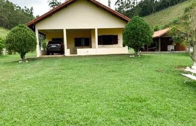 Imagem: A chácara possui 81000m² de Área e está localizado em Cantagalo