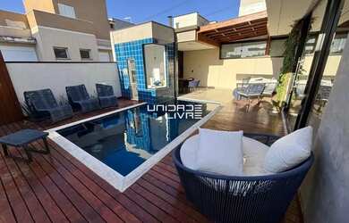 Imagem: A casa em condomínio possui 3 Dormitórios, 5 Banheiros, 4