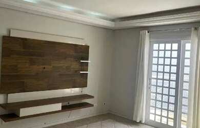 Imagem: O apartamento possui 2 Dormitórios, 2 Banheiros, 2 Vagas na