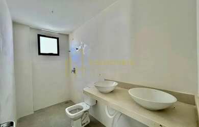 Imagem 16: Oportunidade Única em Manguinhos Duplex com 4 Quartos e Acabamento Premium