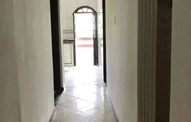 Imagem 10: Casa para aluguel possui 200 metros quadrados com 3 quartos em Monte Serrat...