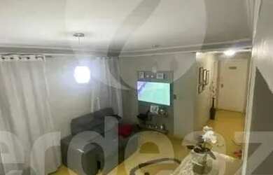 Imagem: O apartamento possui 3 Dormitórios, 1 Banheiro, 1 Vaga na garagem