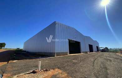 Imagem: O depósito possui 4 Vagas na garagem, 1.000m² de Área e