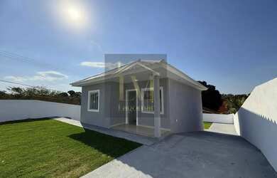 Imagem: A casa possui 2 Dormitórios, 2 Banheiros, 5 Vagas na garagem