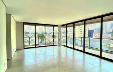 Imagem: O apartamento possui 3 Dormitórios, 3 Banheiros, 192m² de