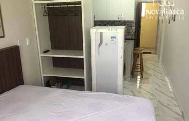 Imagem: A kitnet possui 1 Dormitório, 1 Banheiro, 1 Vaga na garagem