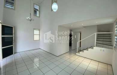 Imagem: O apartamento possui 4 Dormitórios, 4 Banheiros, 3 Vagas na