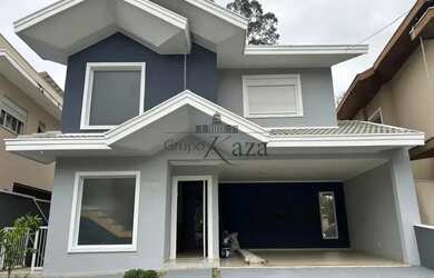 Imagem: A casa em condomínio possui 4 Dormitórios, 4 Banheiros, 4