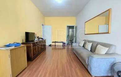 Imagem: O apartamento possui 3 Dormitórios, 2 Banheiros, 1 Vaga na