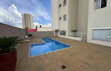 Imagem: O apartamento possui 1 Dormitório, 1 Banheiro, 1 Vaga na garagem