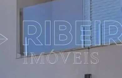 Imagem: A casa possui 3 Dormitórios, 4 Banheiros, 4 Vagas na garagem