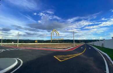 Imagem: O terreno possui 300m² de Área e está localizado em Chapada