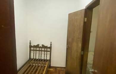 Imagem: O quarto está localizado em Prado, Belo Horizonte para alugar