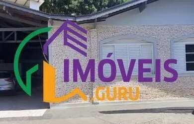 Imagem: A casa possui 2 Dormitórios, 2 Banheiros, 5 Vagas na garagem