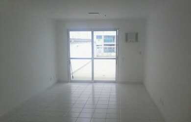 Imagem: O depósito possui 1 Vaga na garagem, 31m² de Área e está