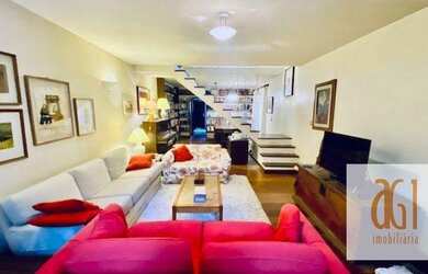 Imagem: O depósito possui 1 Vaga na garagem e 200m² de Área e está