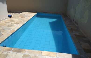 Imagem: A casa em condomínio possui 4 Dormitórios, 2 Banheiros, 2