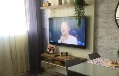 Imagem: O apartamento possui 2 Dormitórios, 1 Banheiro, 1 Vaga na garagem