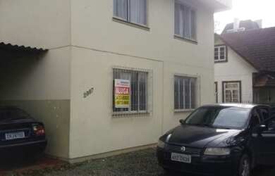 Imagem: O apartamento possui 3 Dormitórios, 1 Banheiro, 1 Vaga na garagem