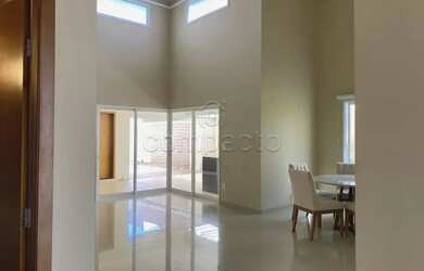 Imagem: A casa em condomínio possui 4 Dormitórios, 5 Banheiros, 2