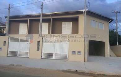 Imagem: A casa possui 2 Dormitórios, 2 Banheiros, 1 Vaga na garagem