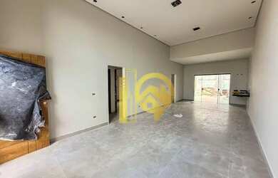 Imagem: A casa possui 3 Dormitórios, 3 Banheiros, 2 Vagas na garagem