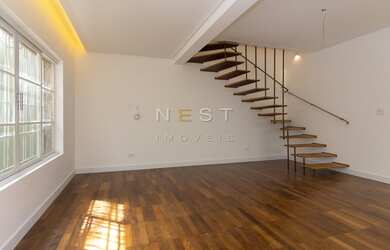 Imagem: A casa possui 3 Dormitórios, 4 Banheiros, 3 Vagas na garagem