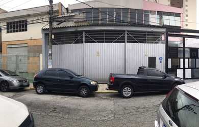 Imagem: O depósito possui 240m² de Área e está localizado em Limão