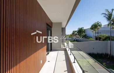 Imagem 3: Magnifico sobrado no Alphaville Cruzeiro do Sul em frente a mata