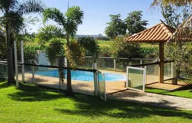 Imagem: A chácara possui 3.000m² de Área e está localizado em Jardim