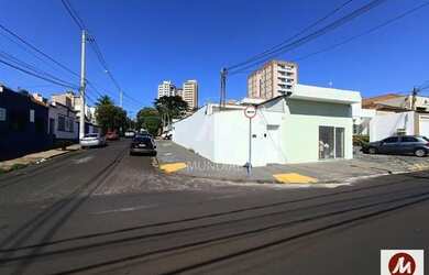 Imagem: O depósito possui 2 Vagas na garagem, 151m² de Área e está