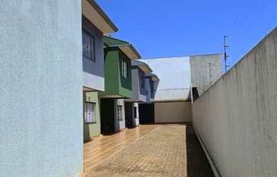 Imagem: A casa em condomínio possui 3 Dormitórios, 3 Banheiros, 1