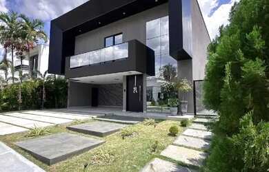 Imagem: A casa em condomínio possui 5 Dormitórios, 2 Banheiros, 4