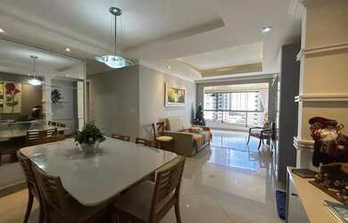 Imagem: O apartamento possui 3 Dormitórios, 3 Banheiros, 2 Vagas na