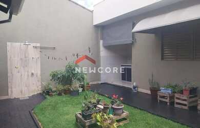 Imagem: A casa possui 3 Dormitórios, 3 Banheiros, 170m² de Área e