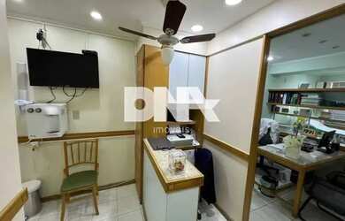 Imagem: O depósito possui 1 Vaga na garagem e 28m² de Área e está