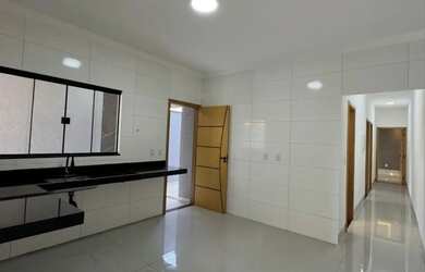 Imagem 3: Casa padrão Barra. 2 Vagas na garageme3 Dormitórios