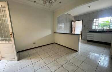 Imagem 13: Casa com 03 quartos sendo 01 suíte na região sul de Londrina