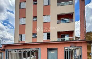 Imagem: O apartamento possui 2 Dormitórios, 2 Banheiros, 2 Vagas na