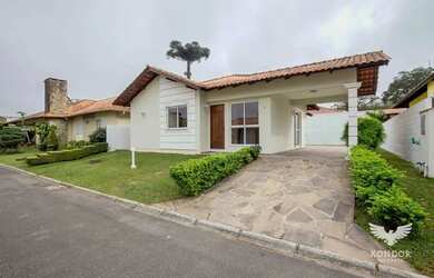 Imagem: A casa em condomínio possui 3 Dormitórios, 3 Banheiros, 2