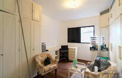 Imagem 14: Apartamento com 235.62 m², 4 quartos sendo 3 suítes à venda no bairro...