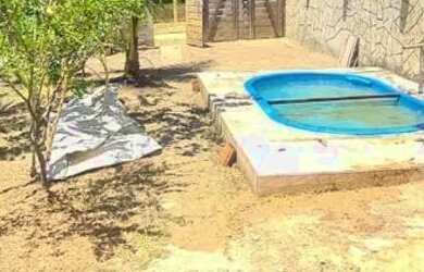 Imagem: A casa possui 2 Dormitórios, 1 Banheiro, 3 Vagas na garagem