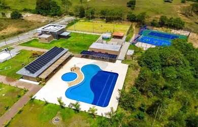 Imagem: O terreno possui 300m² de Área e está localizado em Catu