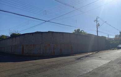 Imagem: O terreno possui 1483m² de Área e está localizado em City