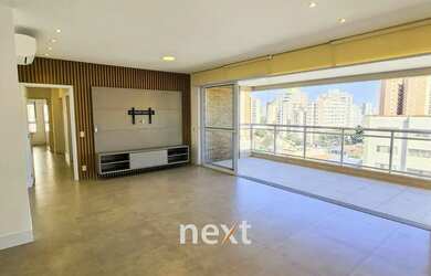 Imagem: O apartamento possui 4 Dormitórios, 5 Banheiros, 4 Vagas na