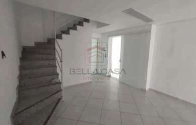 Imagem: A casa possui 5 Dormitórios, 5 Banheiros, 2 Vagas na garagem